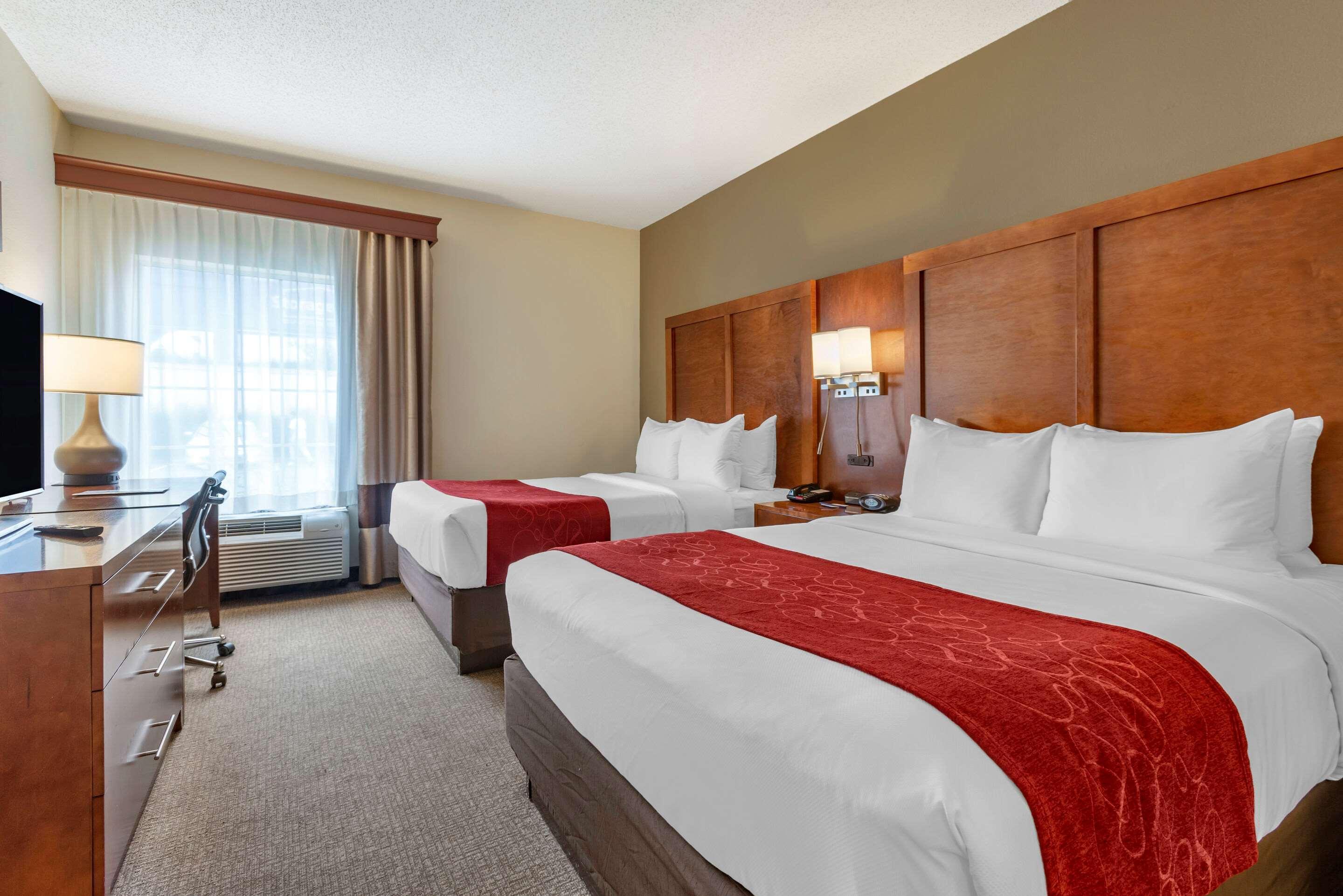 คอมฟอร์ต สวีท นวร์ก - แฮริสัน Hotel นูวาร์ก ภายนอก รูปภาพ