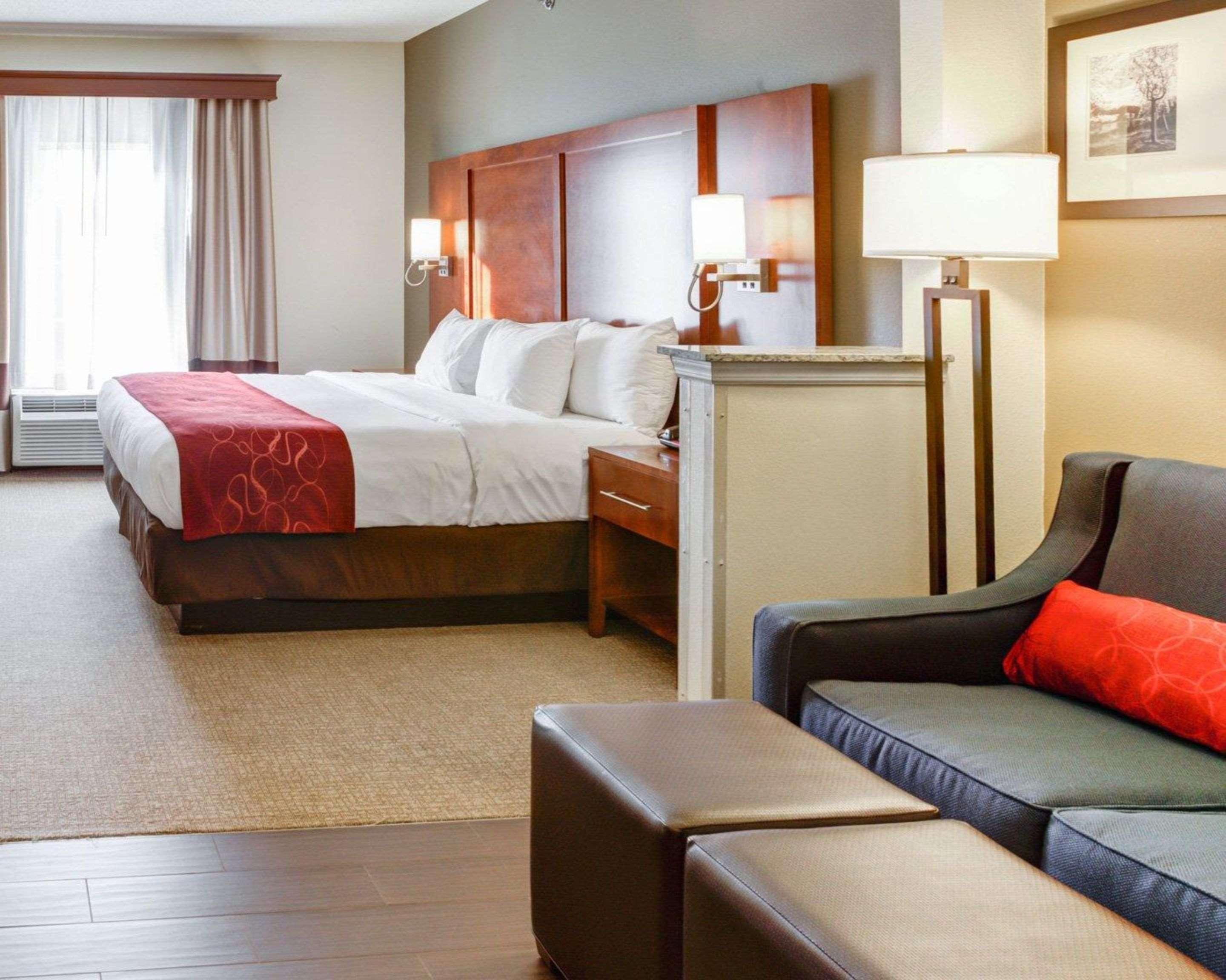 คอมฟอร์ต สวีท นวร์ก - แฮริสัน Hotel นูวาร์ก ภายนอก รูปภาพ