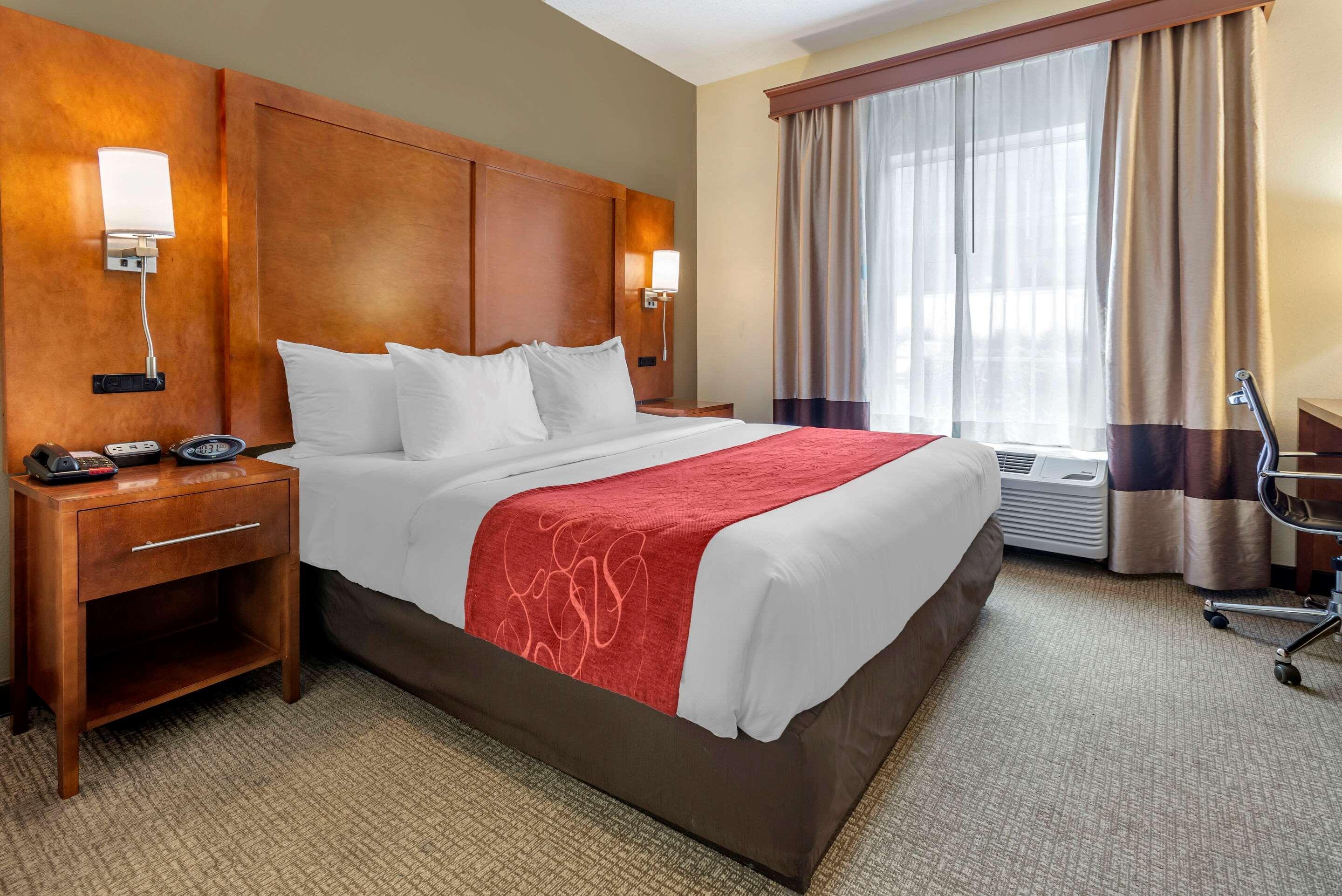 คอมฟอร์ต สวีท นวร์ก - แฮริสัน Hotel นูวาร์ก ภายนอก รูปภาพ