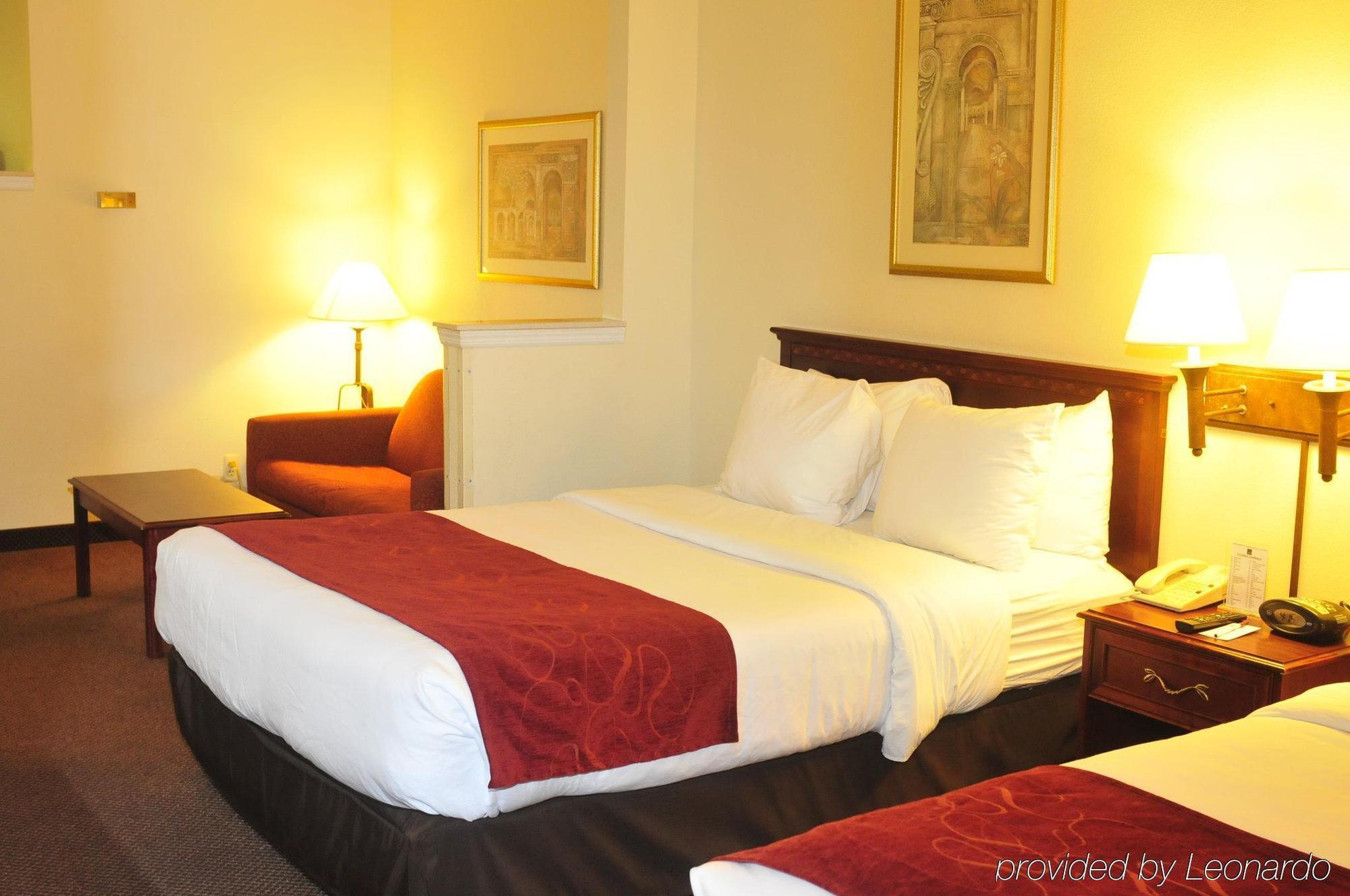 คอมฟอร์ต สวีท นวร์ก - แฮริสัน Hotel นูวาร์ก ภายนอก รูปภาพ